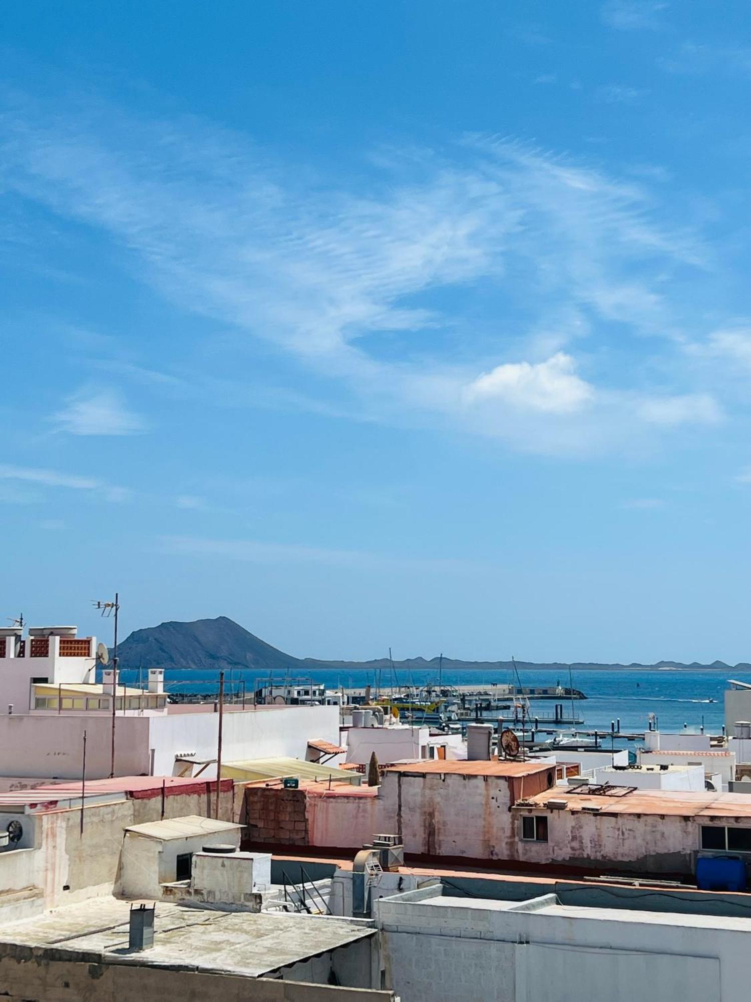 Golden Suite Plaza Corralejo Exterior photo