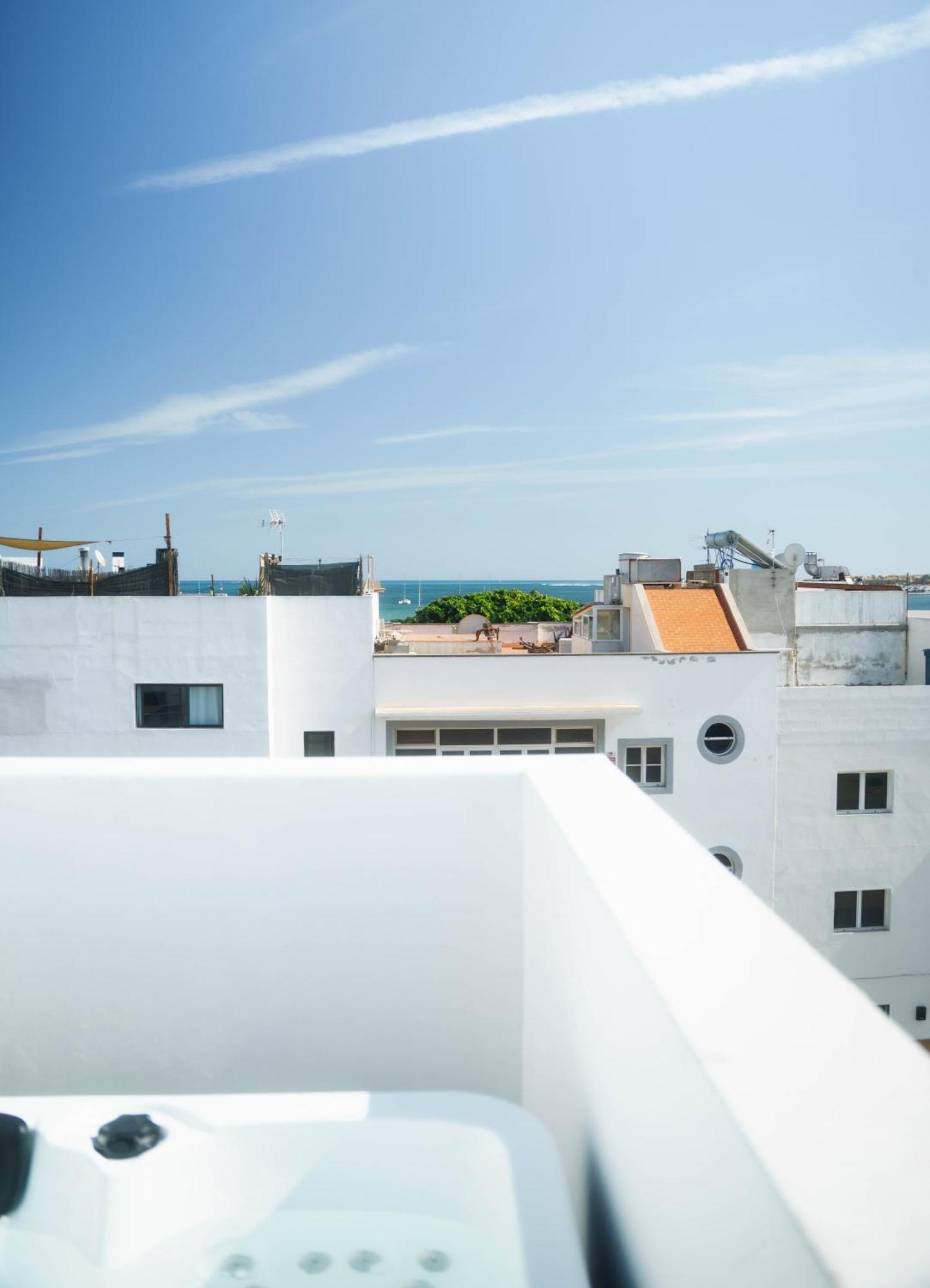 Golden Suite Plaza Corralejo Exterior photo